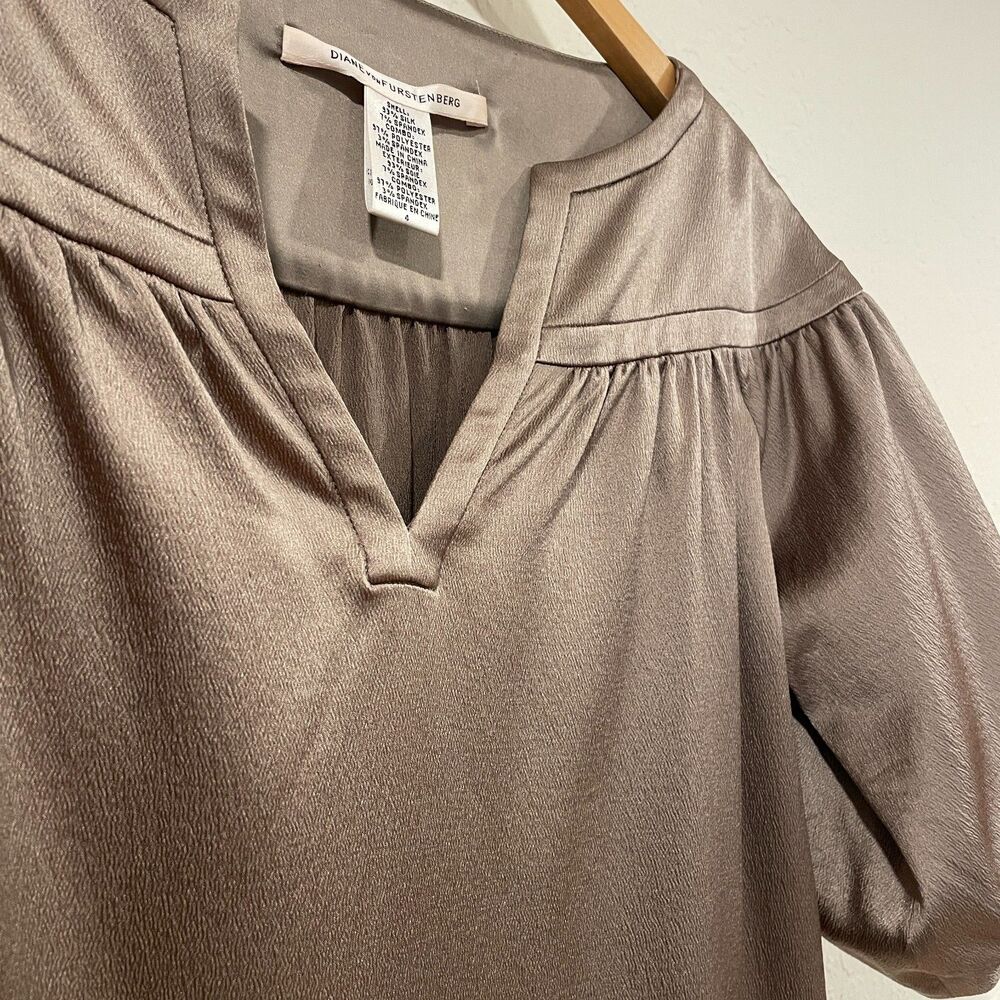 ~ Diane von Furstenberg 4 Stretch Silk Blend Blouse Designer V-neck Bronze DVF